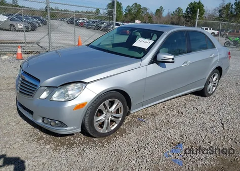 2011 Mercedes-Benz E 350 z USA, uszkodzony, nr VIN WDDHF5GB6BA305639